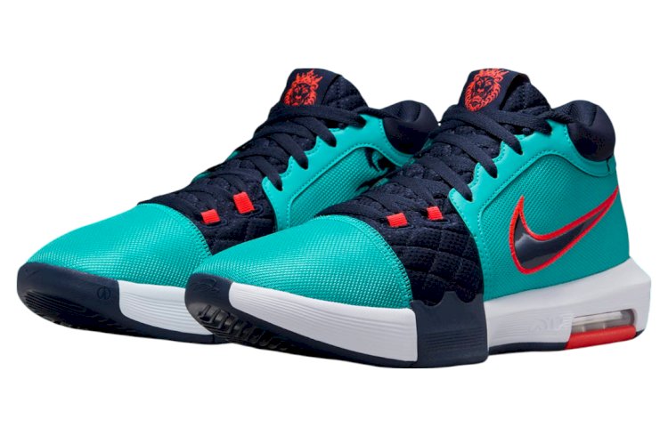 Nike LeBron 8 Witness