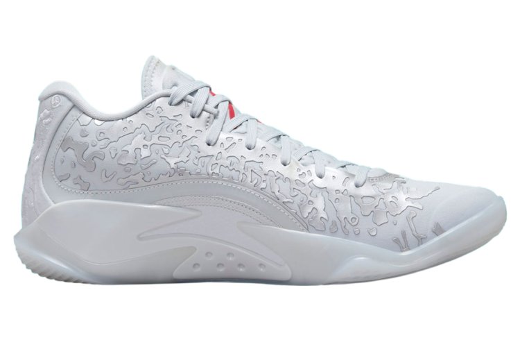 Jordan Zion 3 Pure Platinum / Metallic Silver: A Bold Fusion of Style and Performance