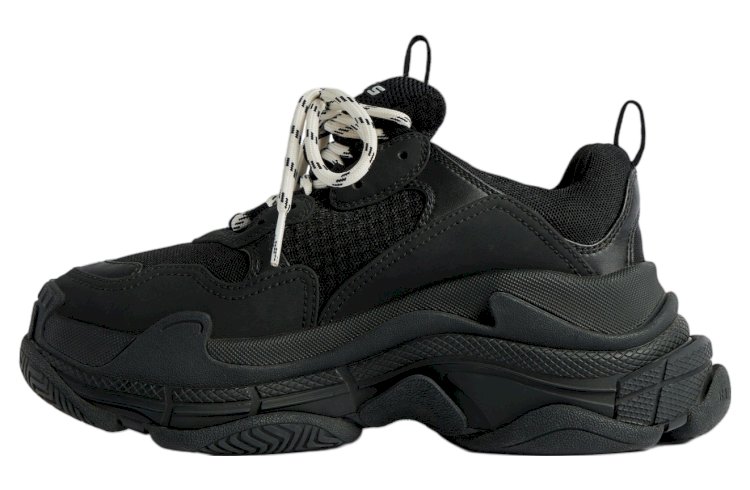 Balenciaga Triple S WMNS: Classic Black & White Edition