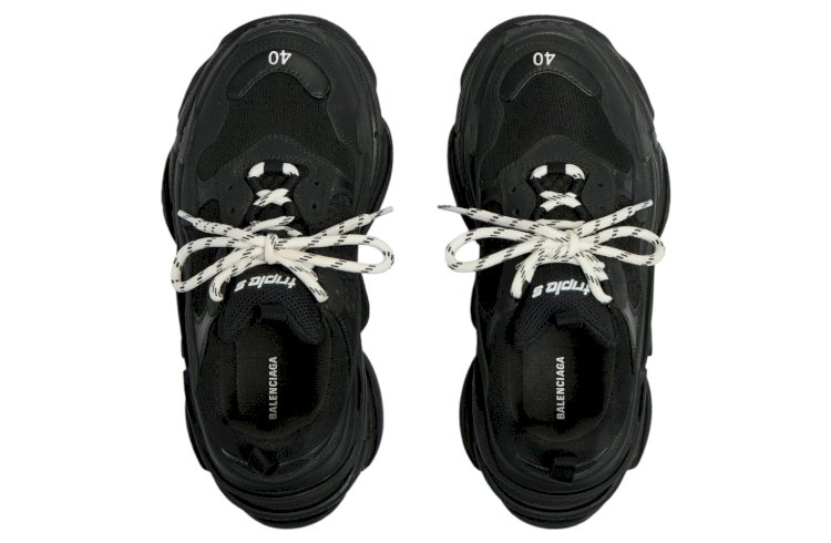 Balenciaga Triple S WMNS: Classic Black & White Edition